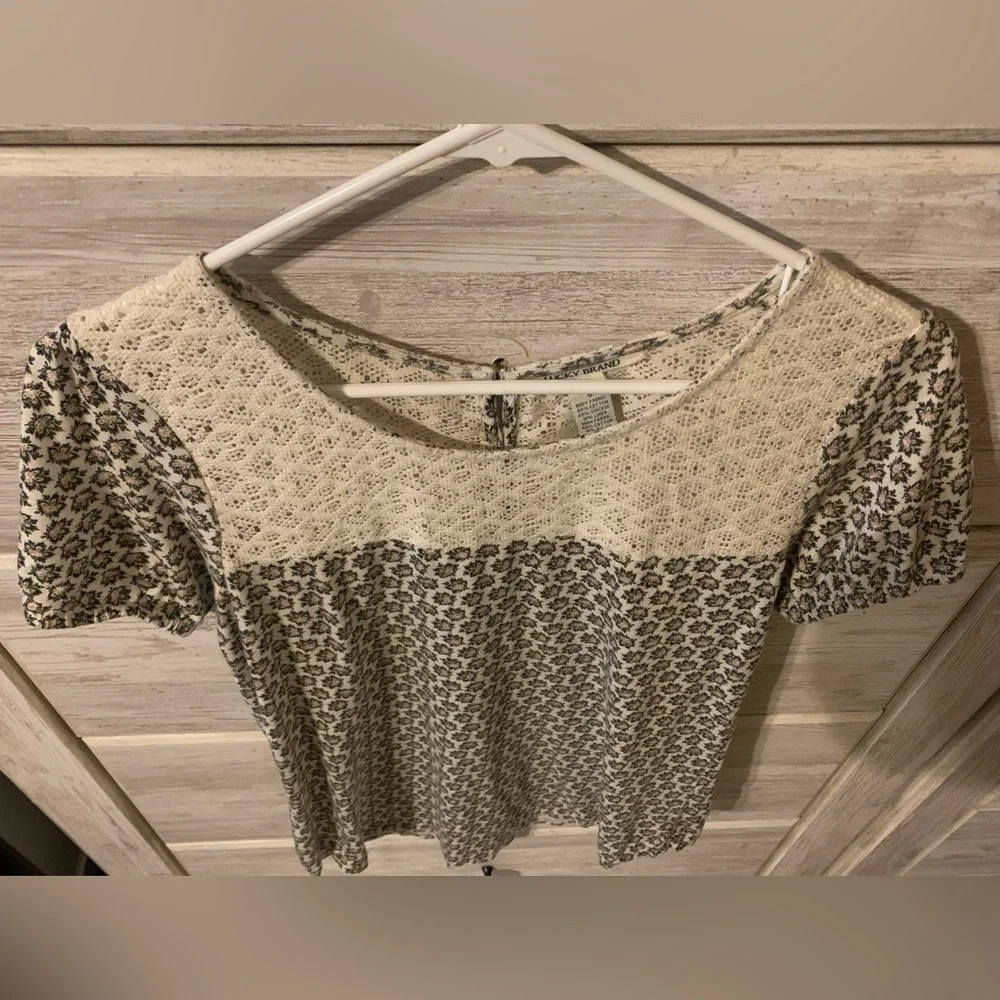 Lucky Brand Top - Picture 3 of 4